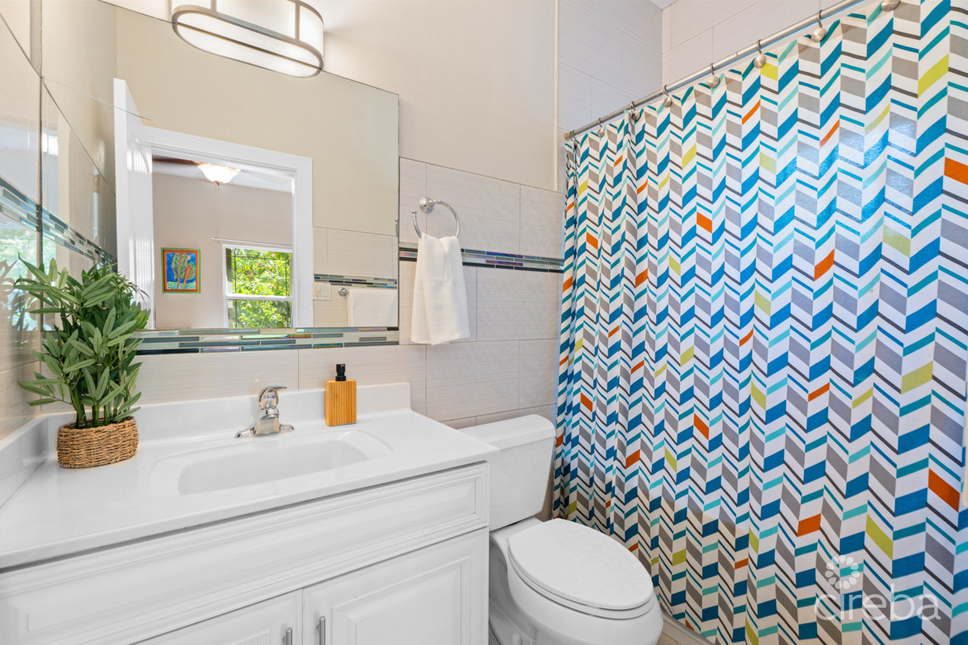 Orchid Heights 32, Midsummer Drive Home