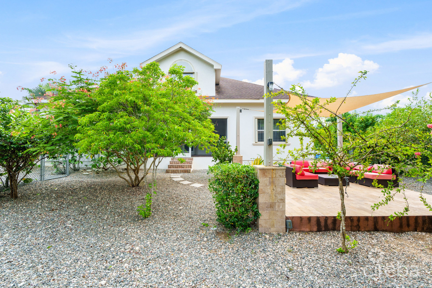 Orchid Heights 32, Midsummer Drive Home