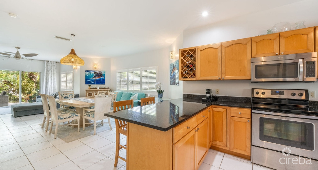 105 Coconut Bay  Upgraded End-unit Townhouse In A Quiet, Oceanfront Community
