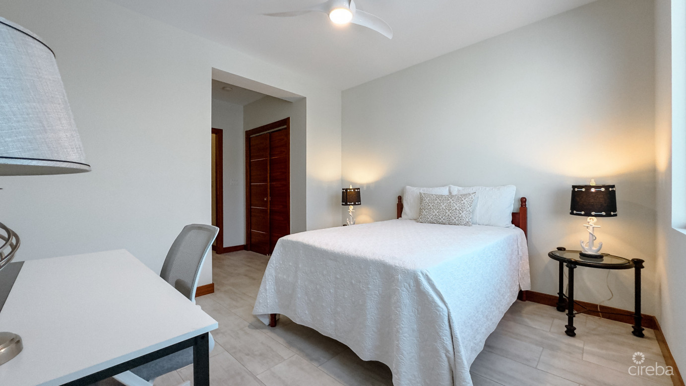 4 Bed Arvia Canal Front