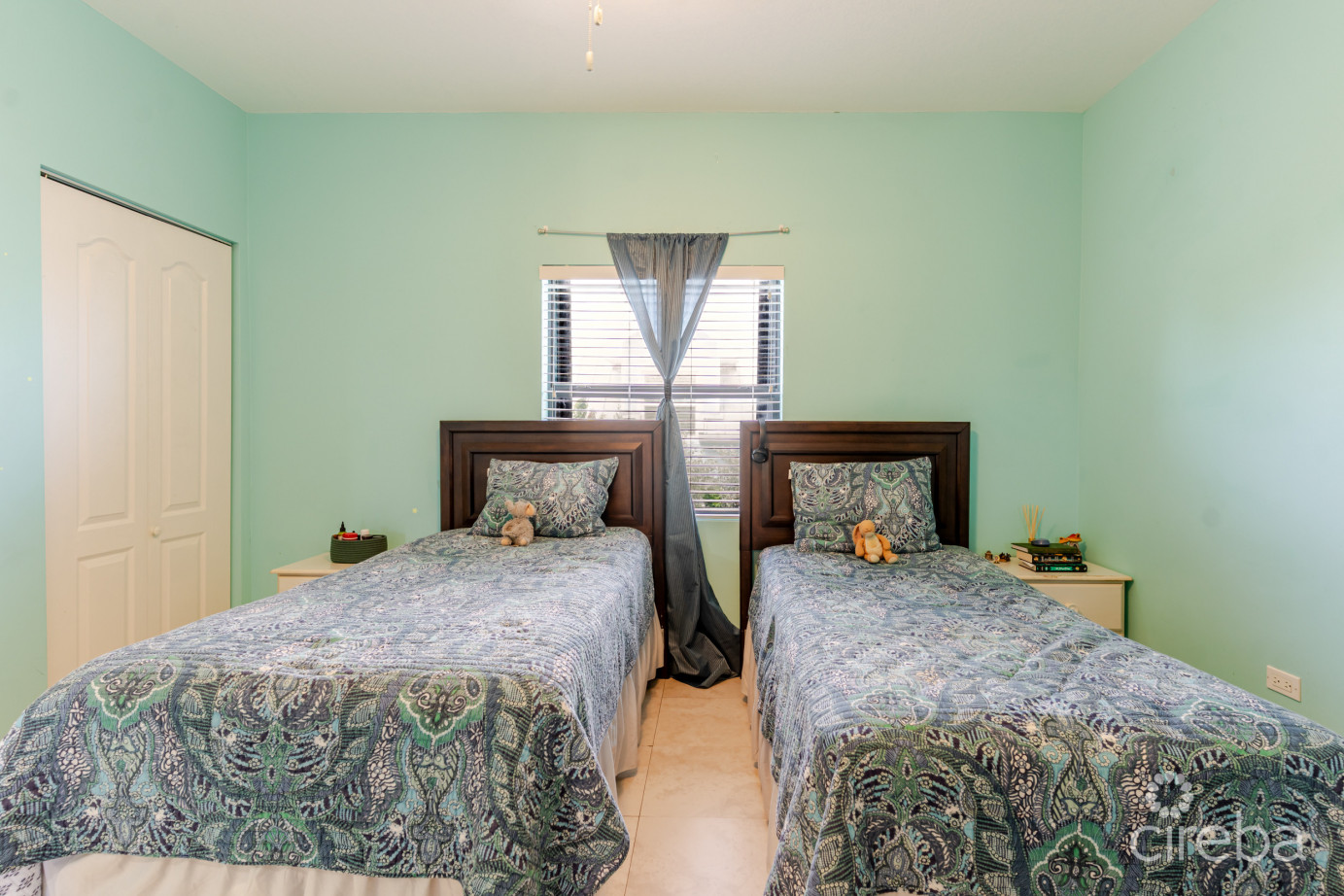 St. Tropez #9 - 3bed + Den