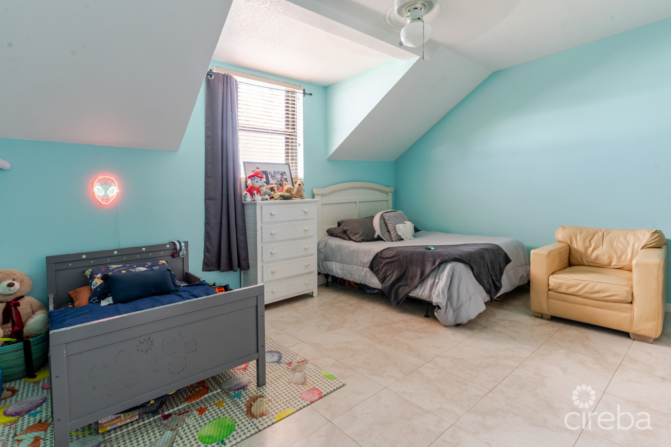 St. Tropez #9 - 3bed + Den