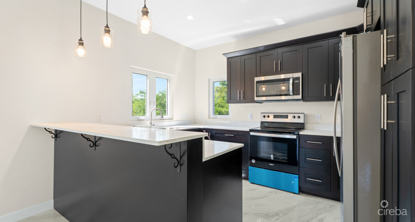 Savannah Newly Constructed Beautiful 3 Bed/3 1/2 Bath Home