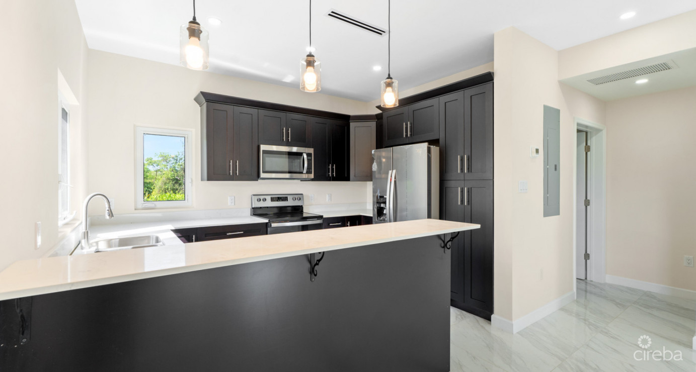 Savannah Newly Constructed Beautiful 3 Bed/3 1/2 Bath Home