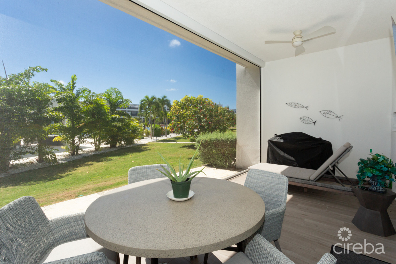 Vela 4bed  Newest Phase & Newly Painted