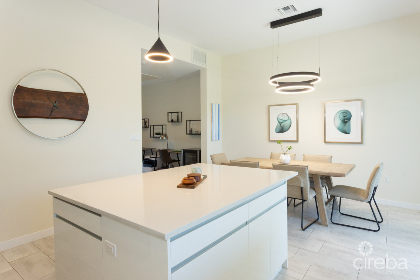 Vela 4bed  Newest Phase & Newly Painted