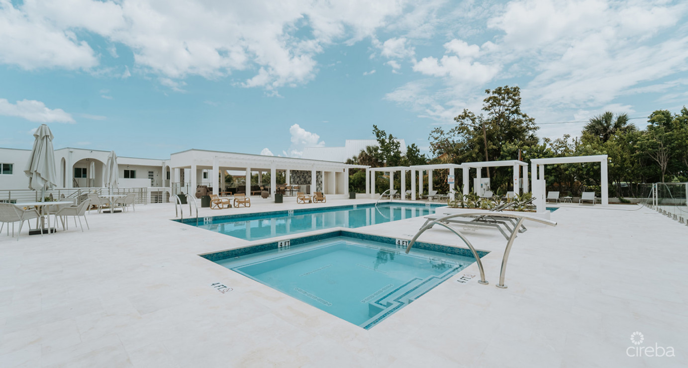 6 Sunset Point- Amazing, Oversized 1 Bed/ 1.5 Bath Condo