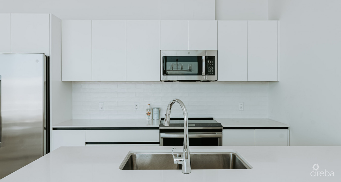 6 Sunset Point- Amazing, Oversized 1 Bed/ 1.5 Bath Condo