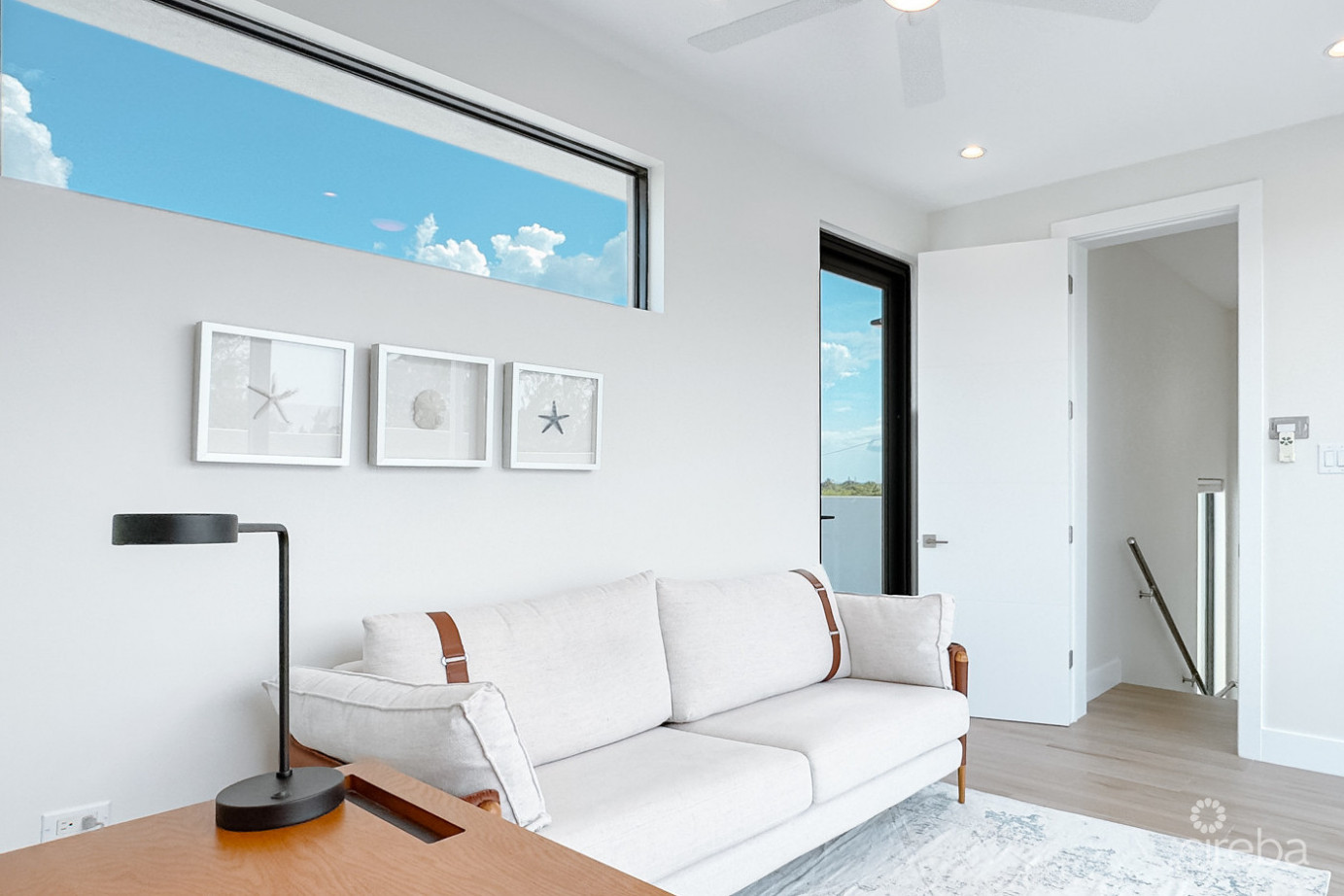 4 Bed Plus Den Townhouse In West Bay