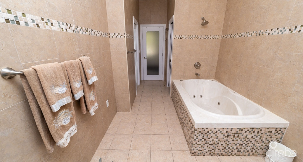 Stunning Boulevard Home - 44 Conch Drive- 3 Bed Plus Den- (ci$50k Back At Closing)