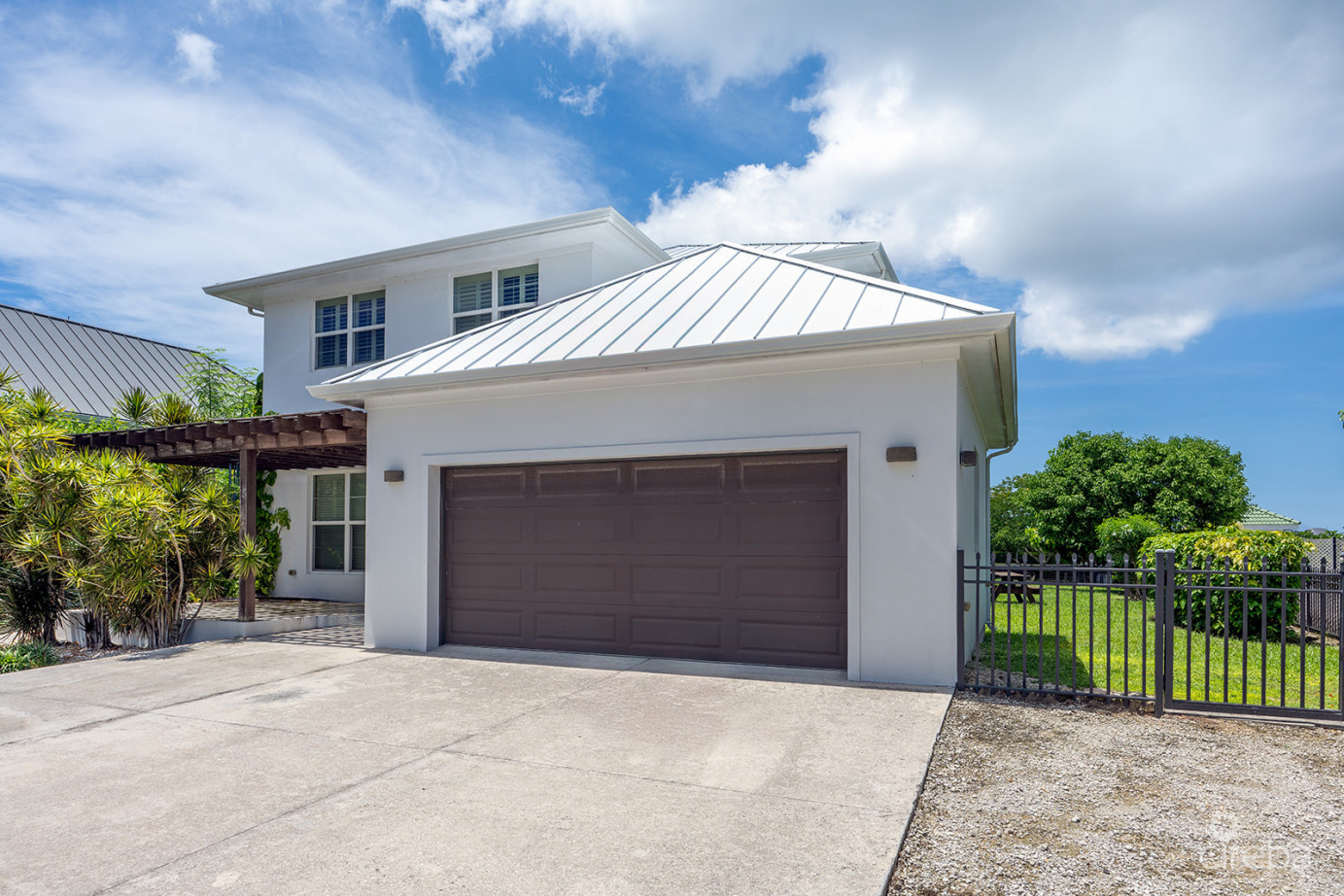 Bimini Dr - Executive Canal Front Home In Grand Harbour