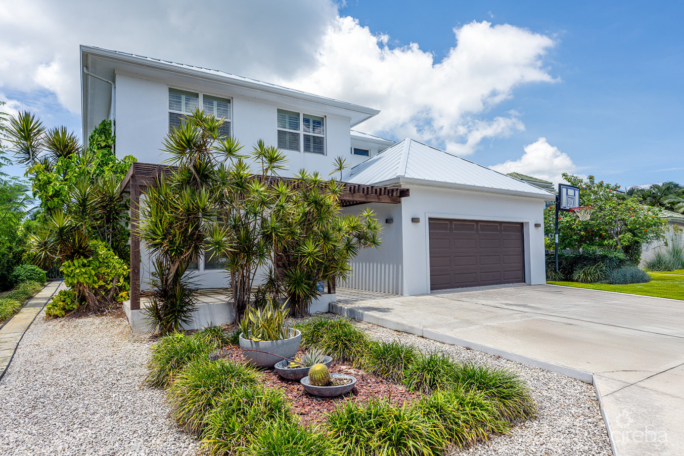 Bimini Dr - Executive Canal Front Home In Grand Harbour