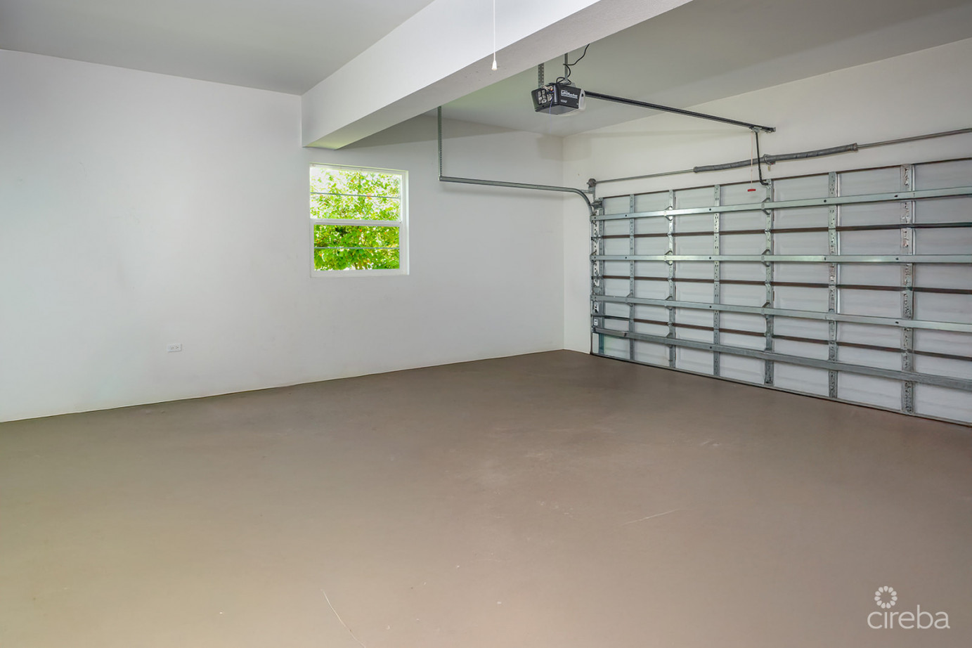 Bimini Dr - Executive Canal Front Home In Grand Harbour