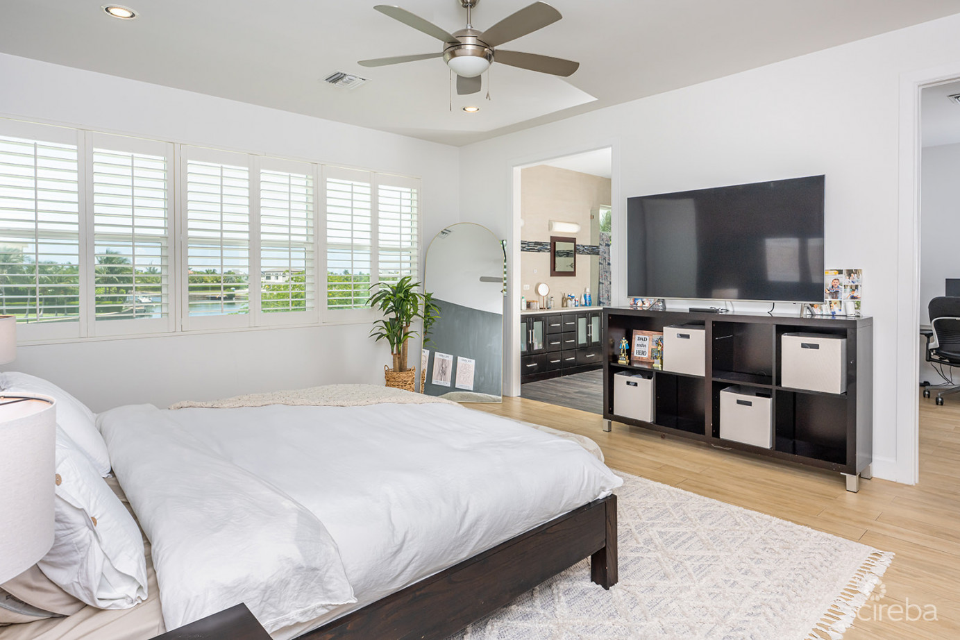 Bimini Dr - Executive Canal Front Home In Grand Harbour