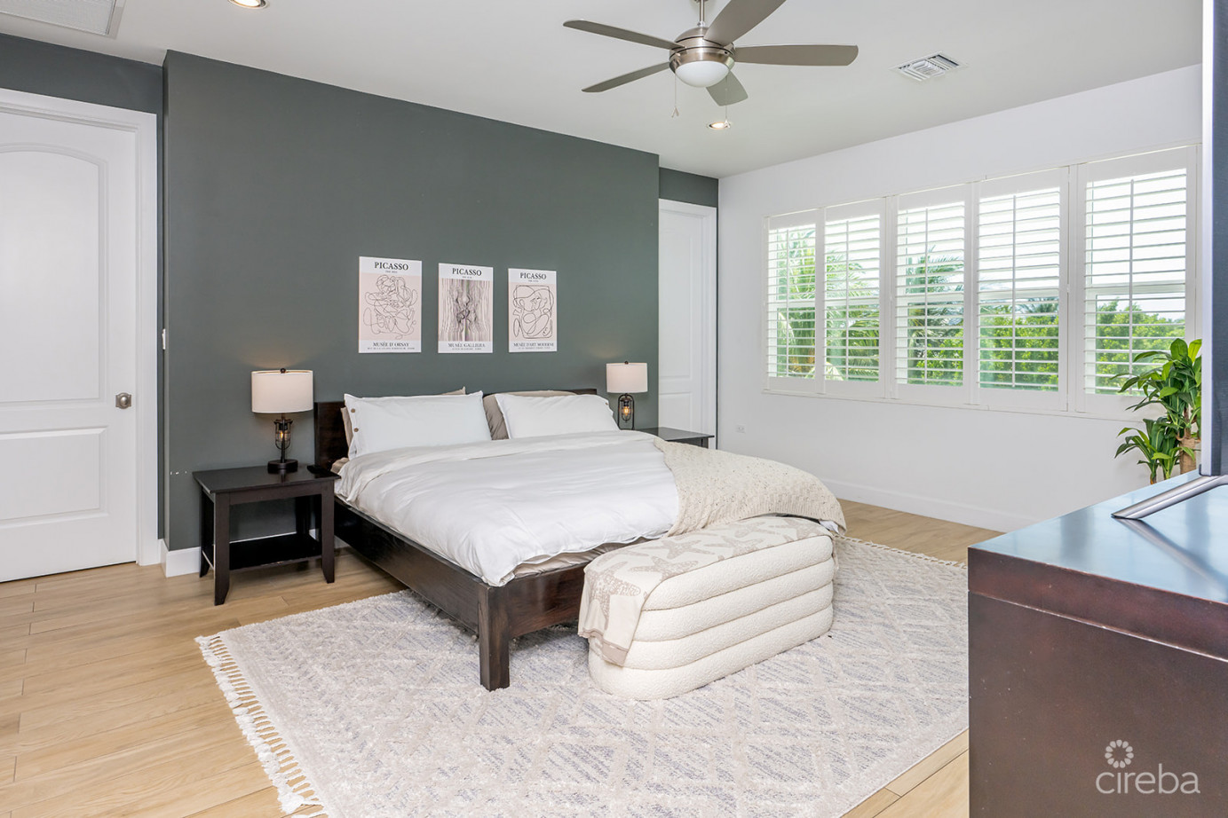 Bimini Dr - Executive Canal Front Home In Grand Harbour