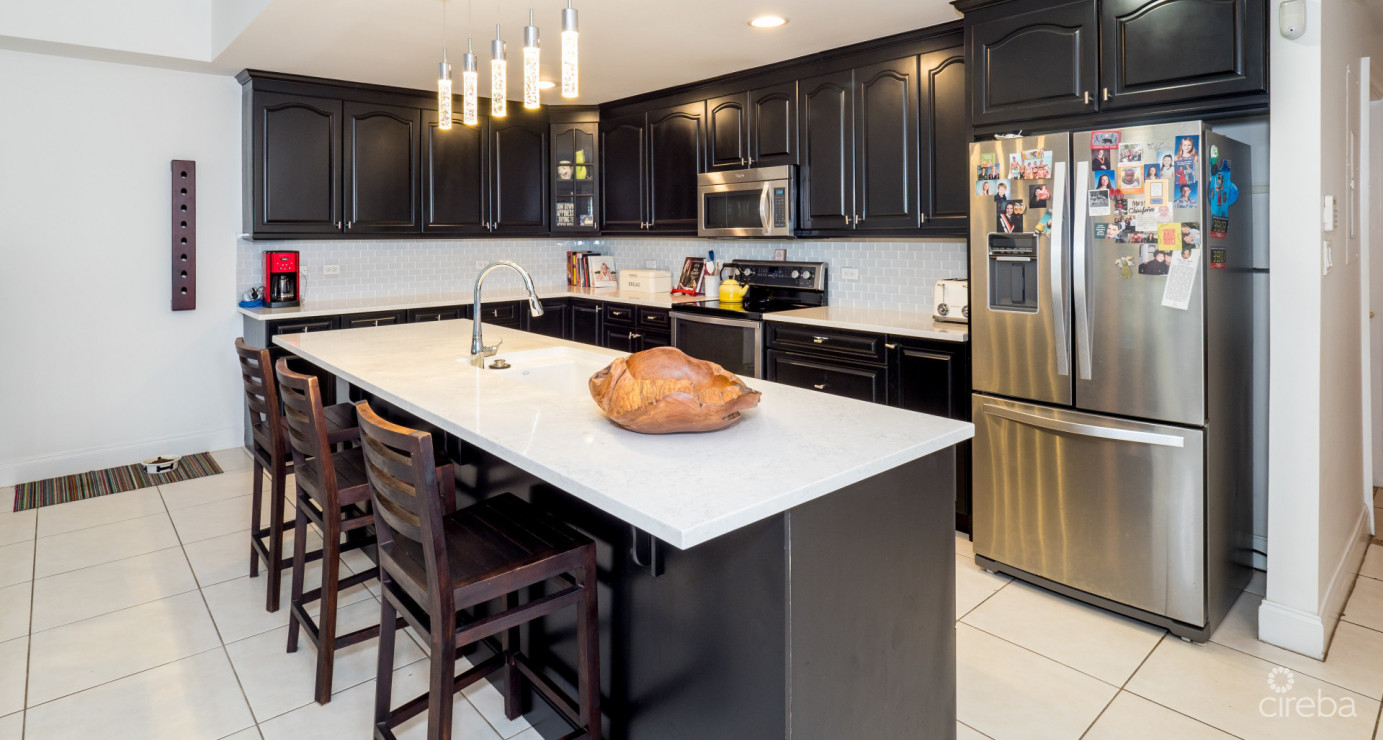 South Sound Ocean Front 4 Bed Windsor Village 25