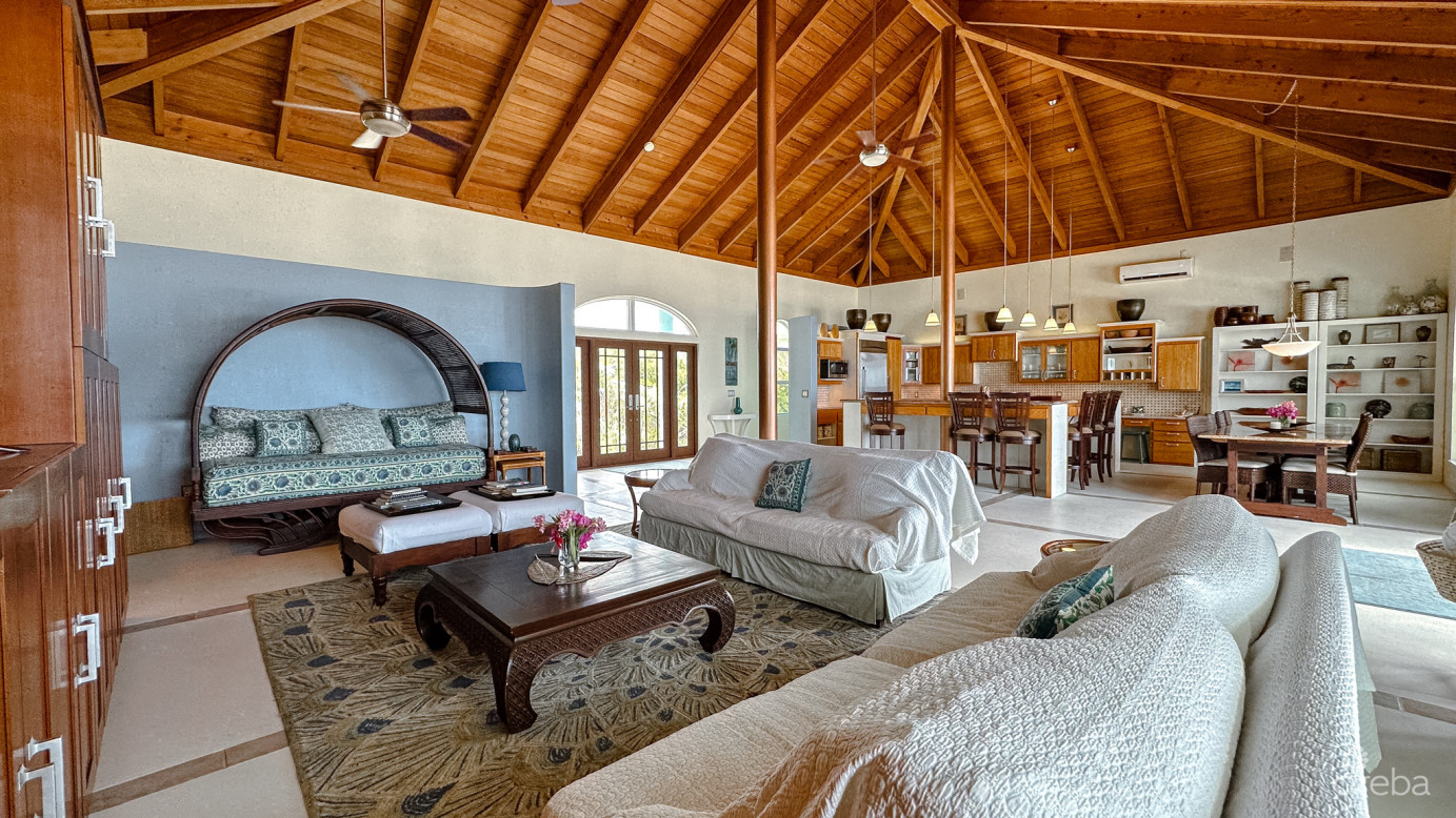 Little Cayman Beachfront Home With Pool