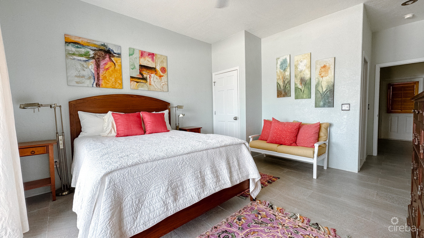 Little Cayman Beachfront Home With Pool