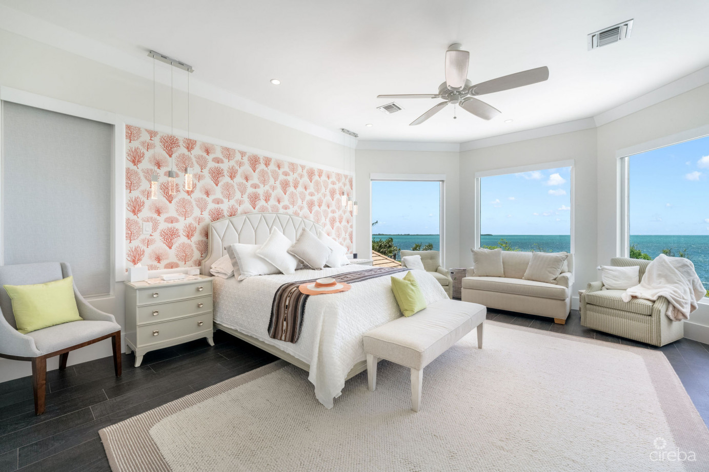 Chiaro Di Luna, A Luxury Ocean Front Estate In Vista Del Mar