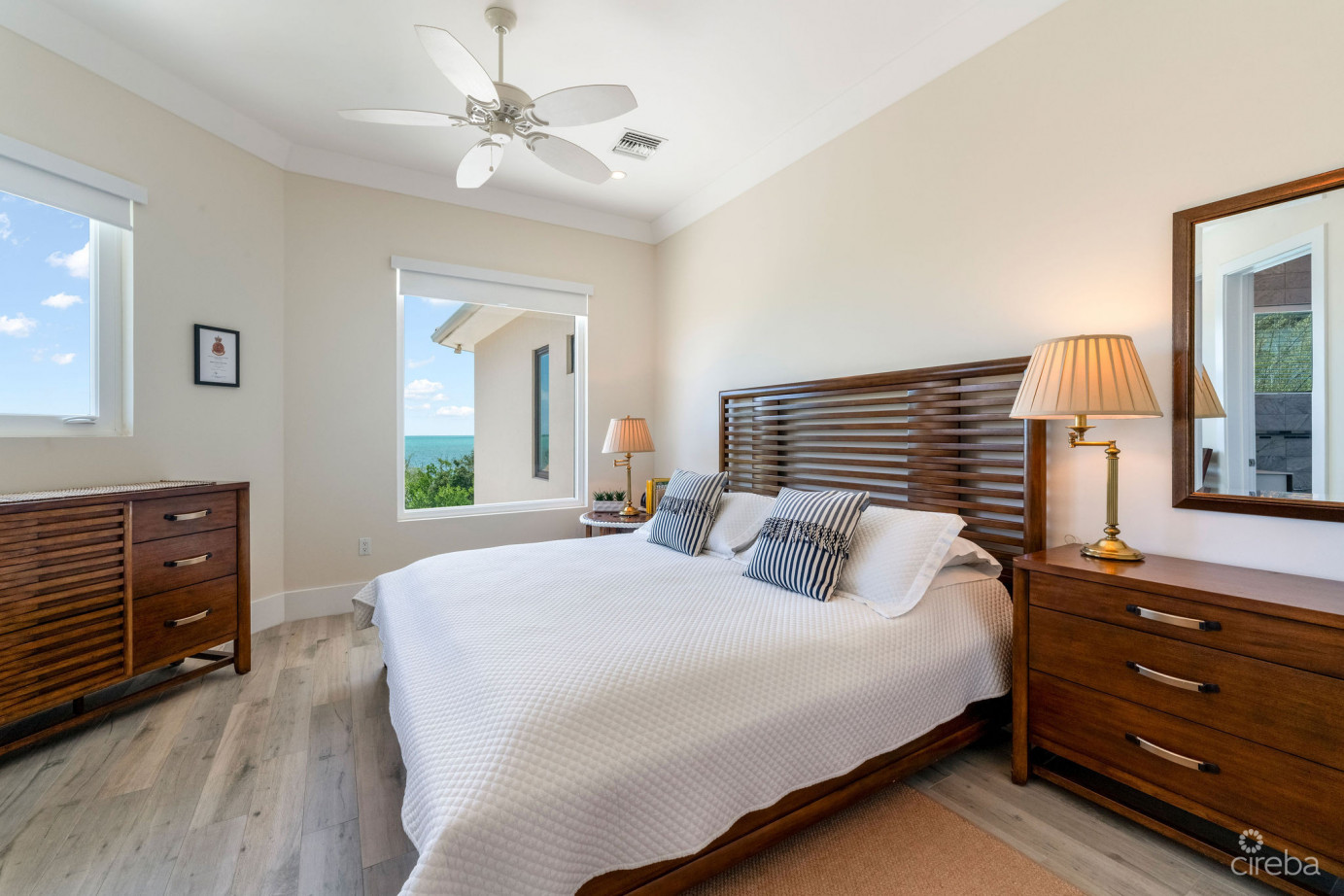 Chiaro Di Luna, A Luxury Ocean Front Estate In Vista Del Mar