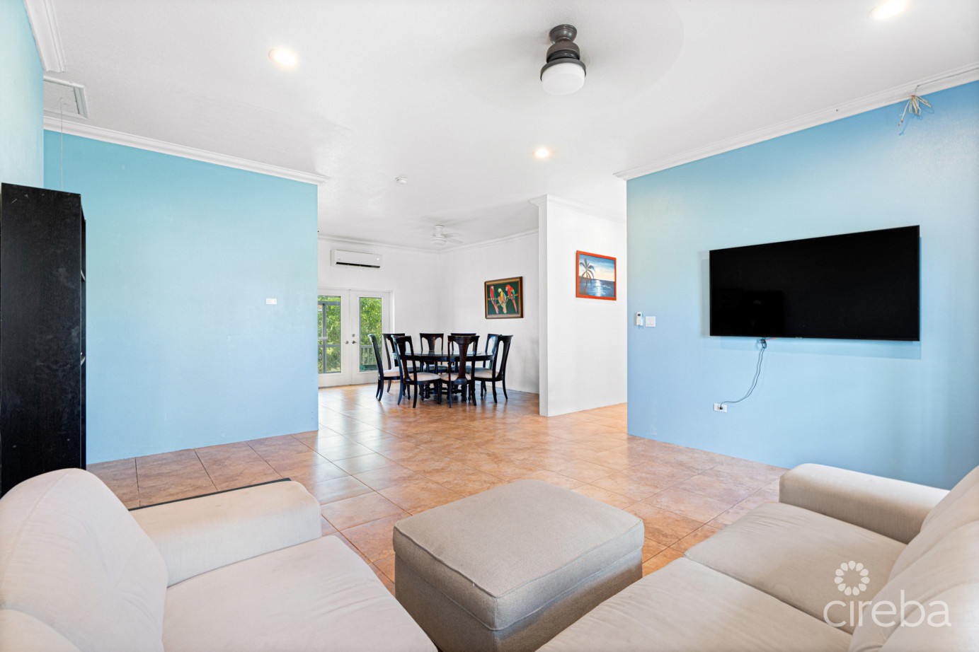 Spacious 3 Bed, 3 Bath Home In Frank Sound