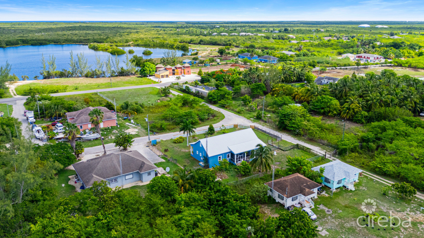 Spacious 3 Bed, 3 Bath Home In Frank Sound