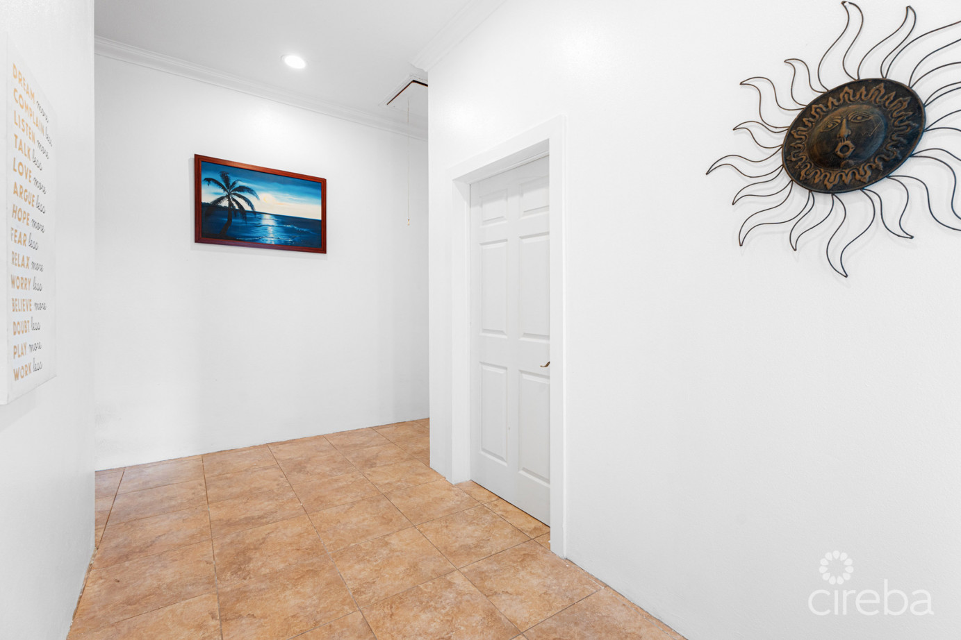 Spacious 3 Bed, 3 Bath Home In Frank Sound