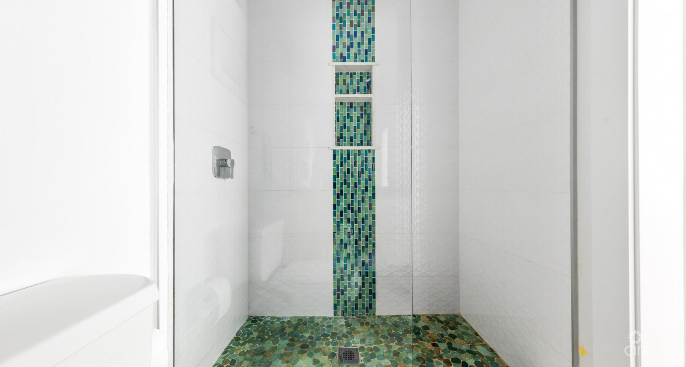 10 Sawgrass  Lovely 2-bed/ 2.5-bath Townhome In Low-density, Family-friendly Setting