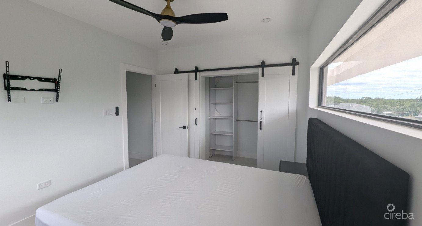 Fleetwood Estate  Villa