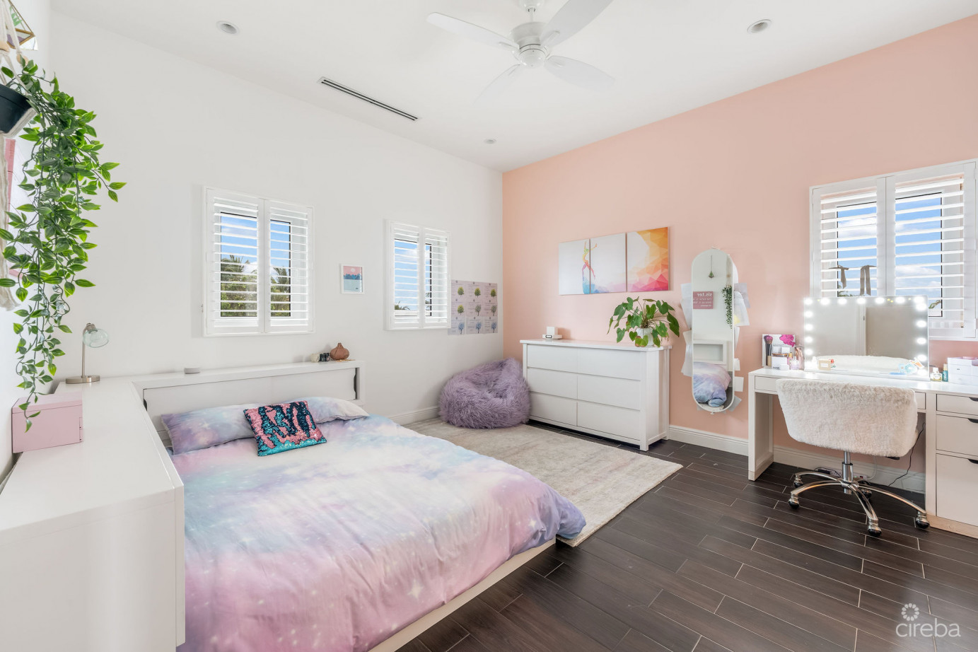 Hoya Quay 35, Crystal Harbour