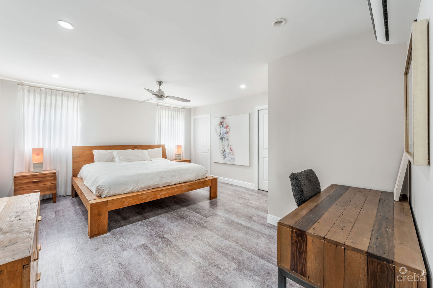 Hoya Quay 35, Crystal Harbour