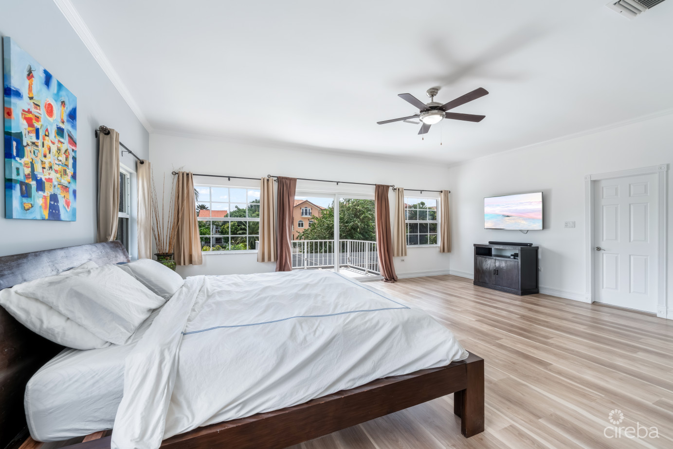 Nelson  Quay 56, Waterfront Home