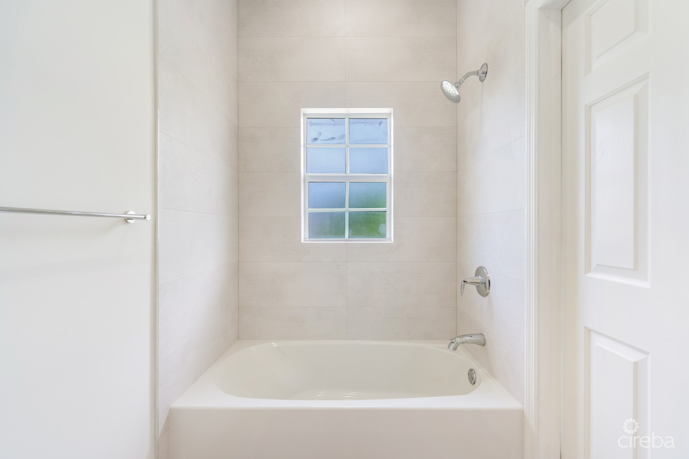 Nelson  Quay 56, Waterfront Home