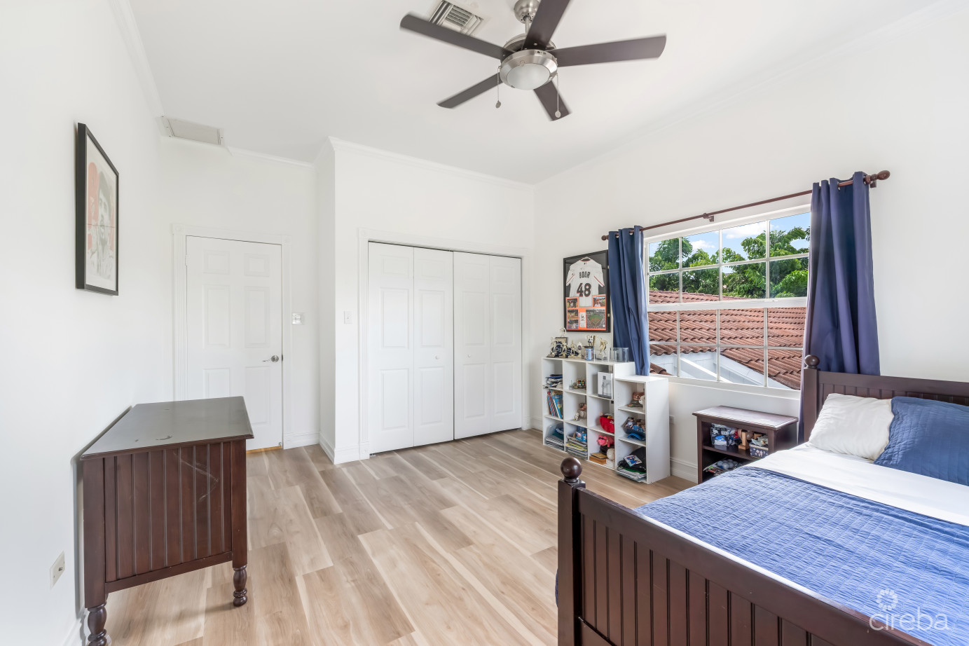 Nelson  Quay 56, Waterfront Home