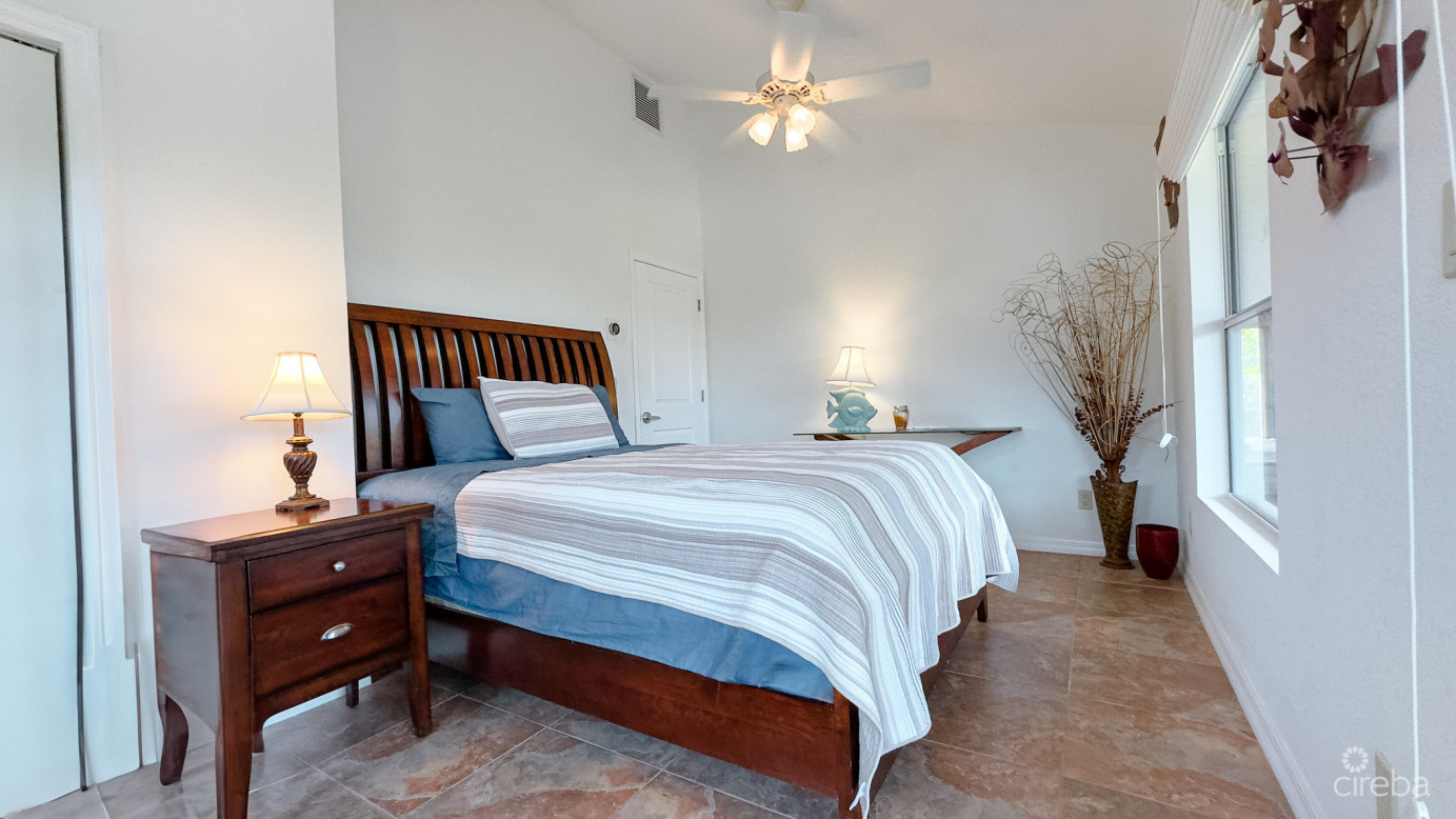 Little Cayman Ocean View Residential Home With Beachfront Lot