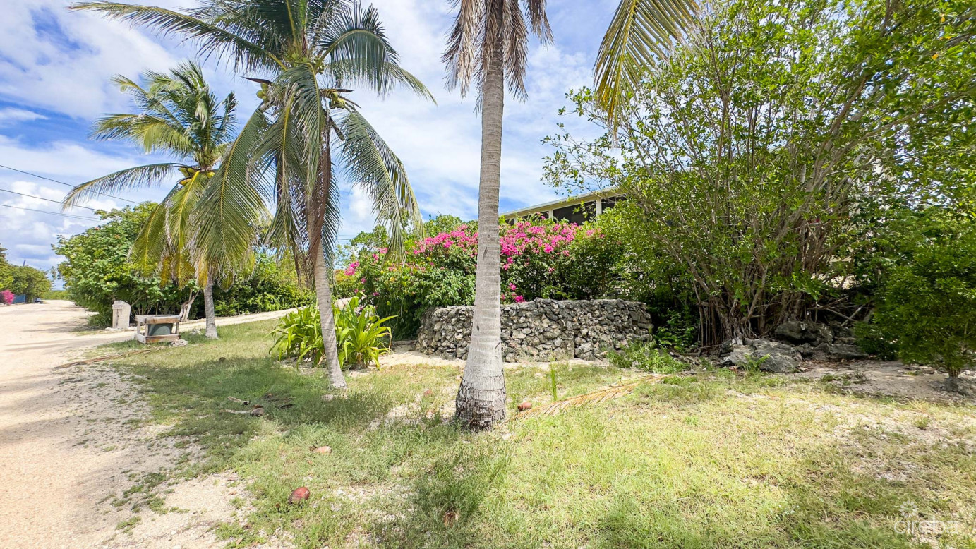 Little Cayman Ocean View Residential Home With Beachfront Lot