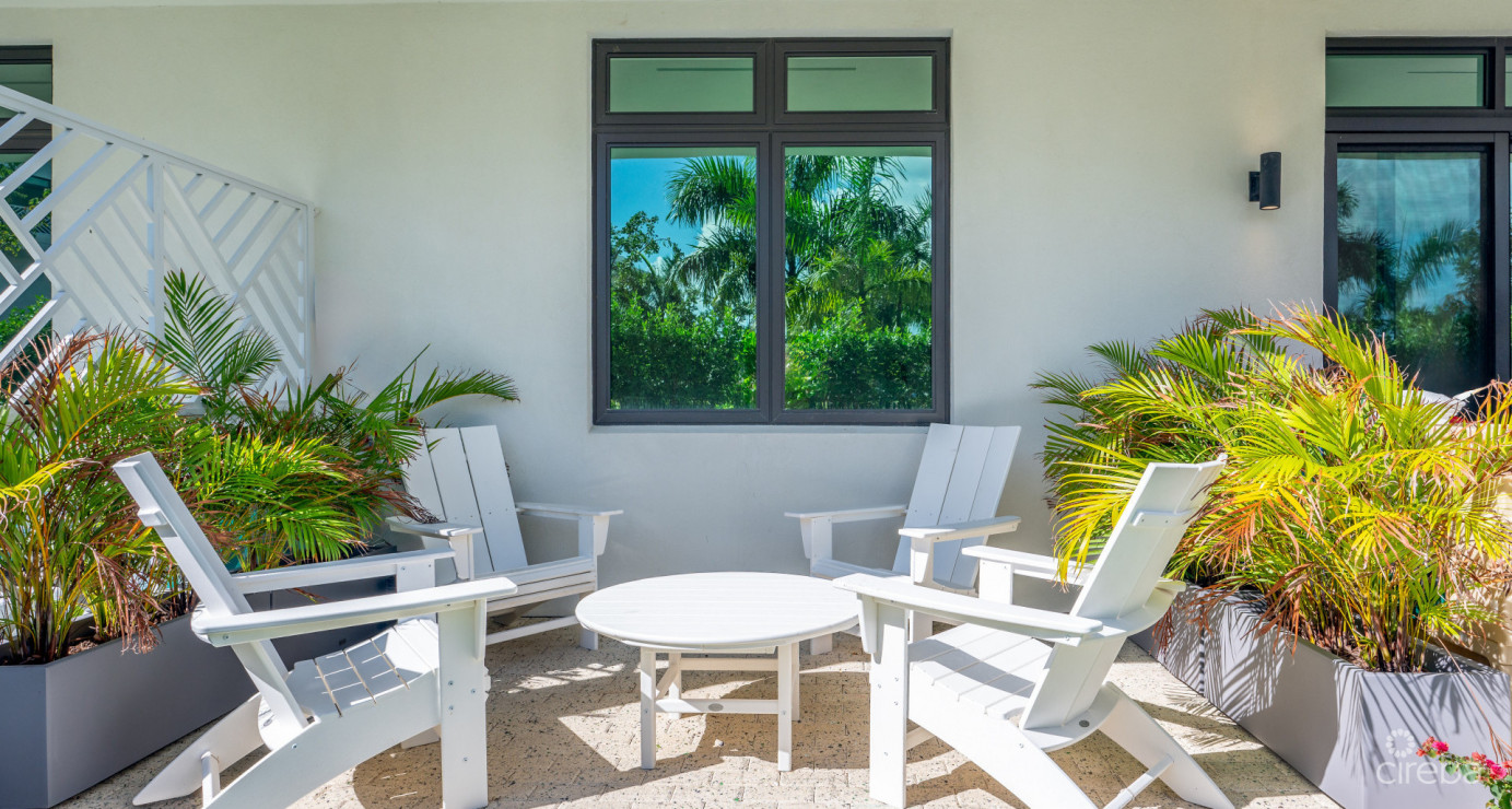 Olea - Pool View, Ground Floor