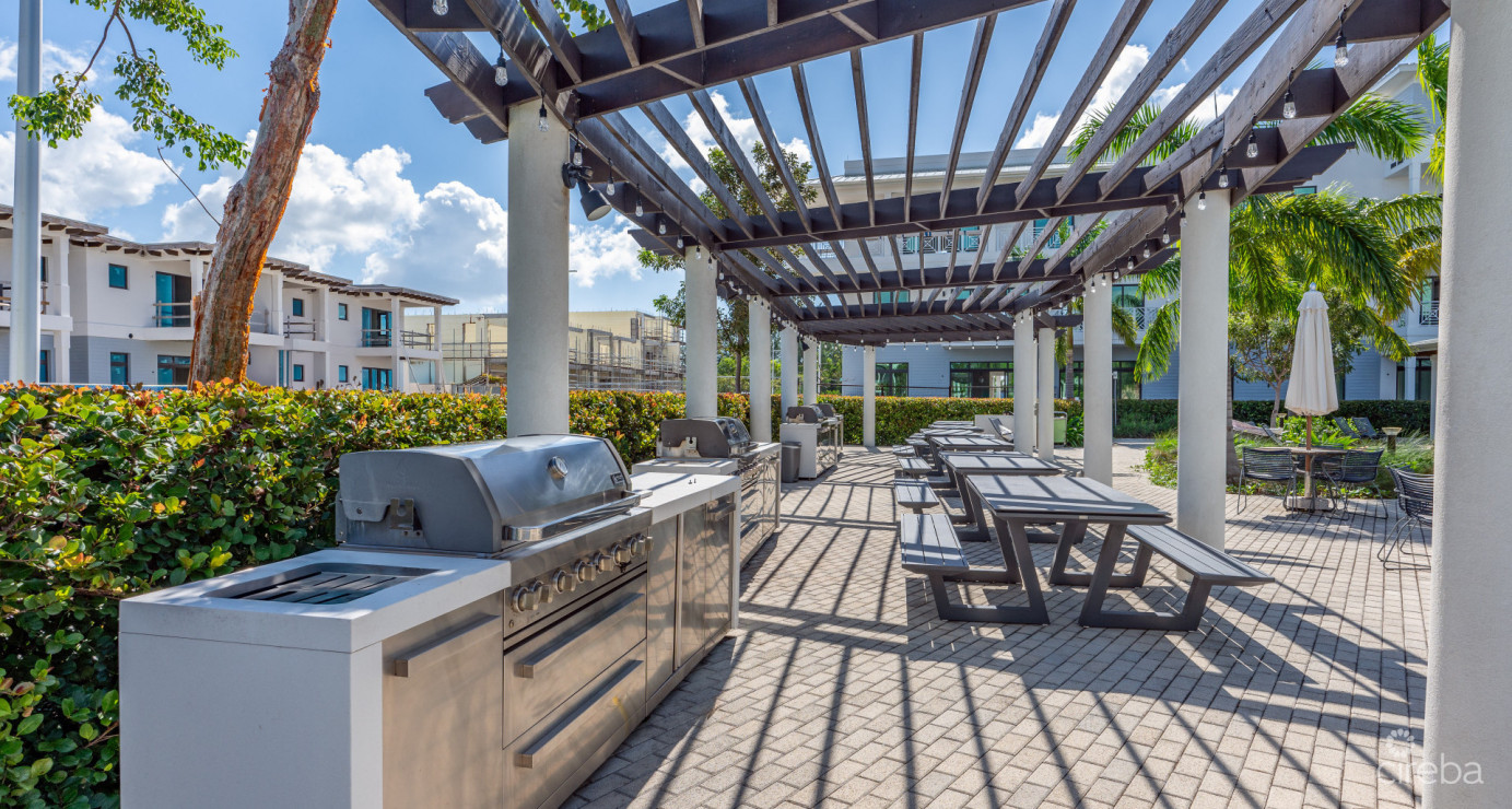 Olea - Pool View, Ground Floor