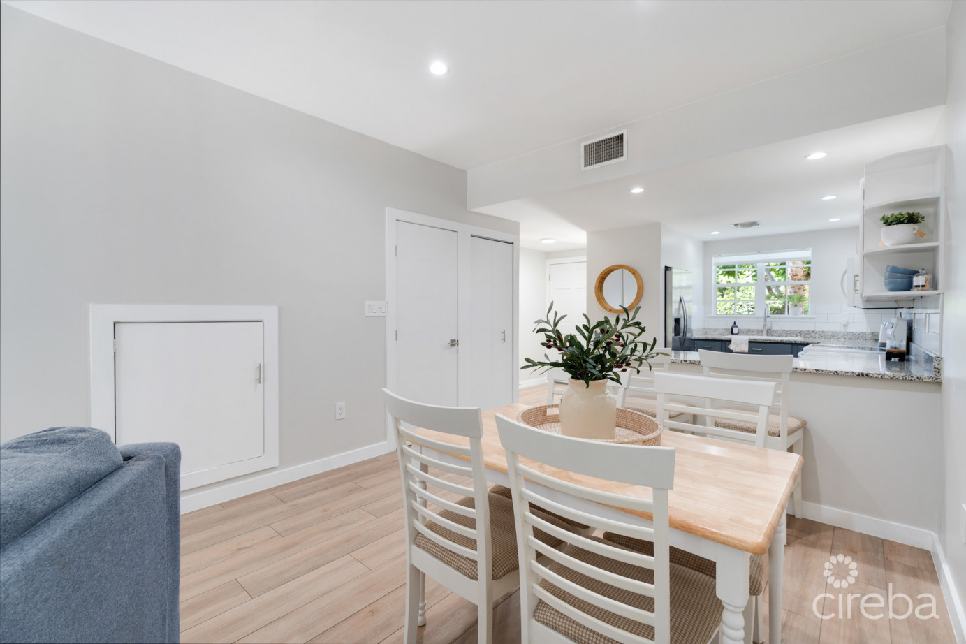 Sunset Retreat 40, George Town Condo