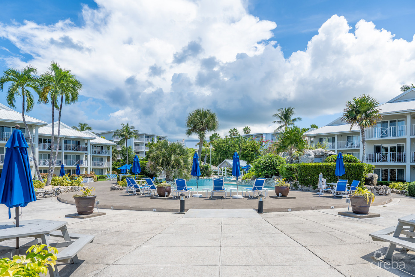 Sunset Cove  - Penthouse - Corner Unit