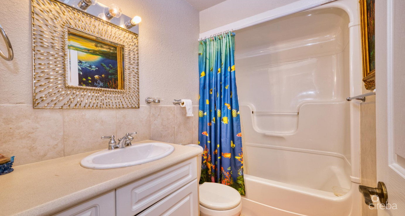 L’ambience  George Town – Turnkey Family Townhouse