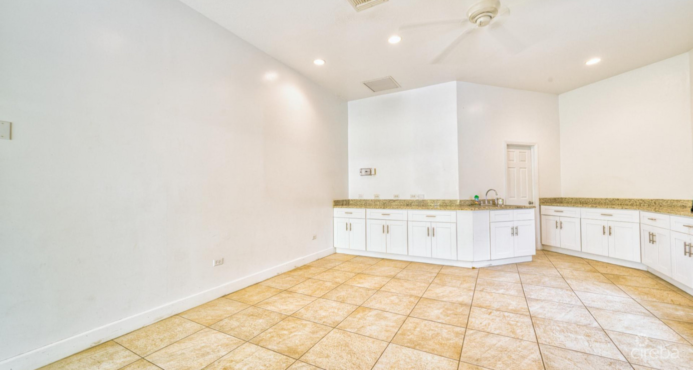 L’ambience  George Town – Turnkey Family Townhouse