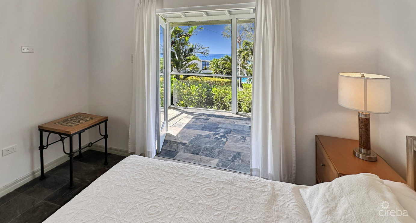 Prospect Reef #7 Oceanfront Cottage