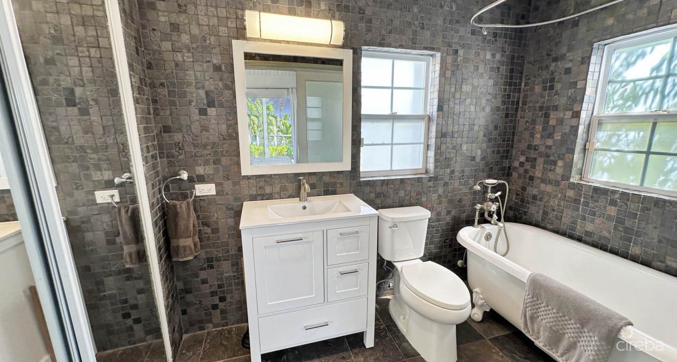 Prospect Reef #7 Oceanfront Cottage