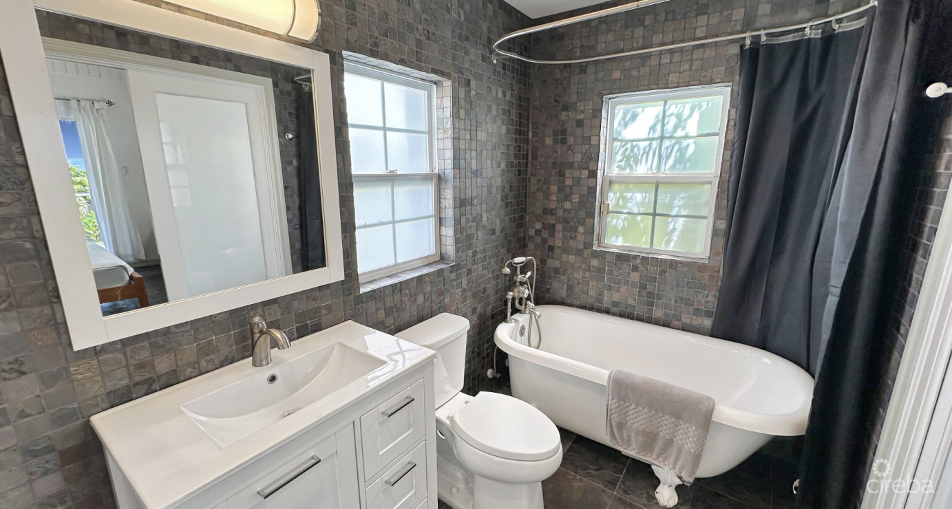 Prospect Reef #7 Oceanfront Cottage