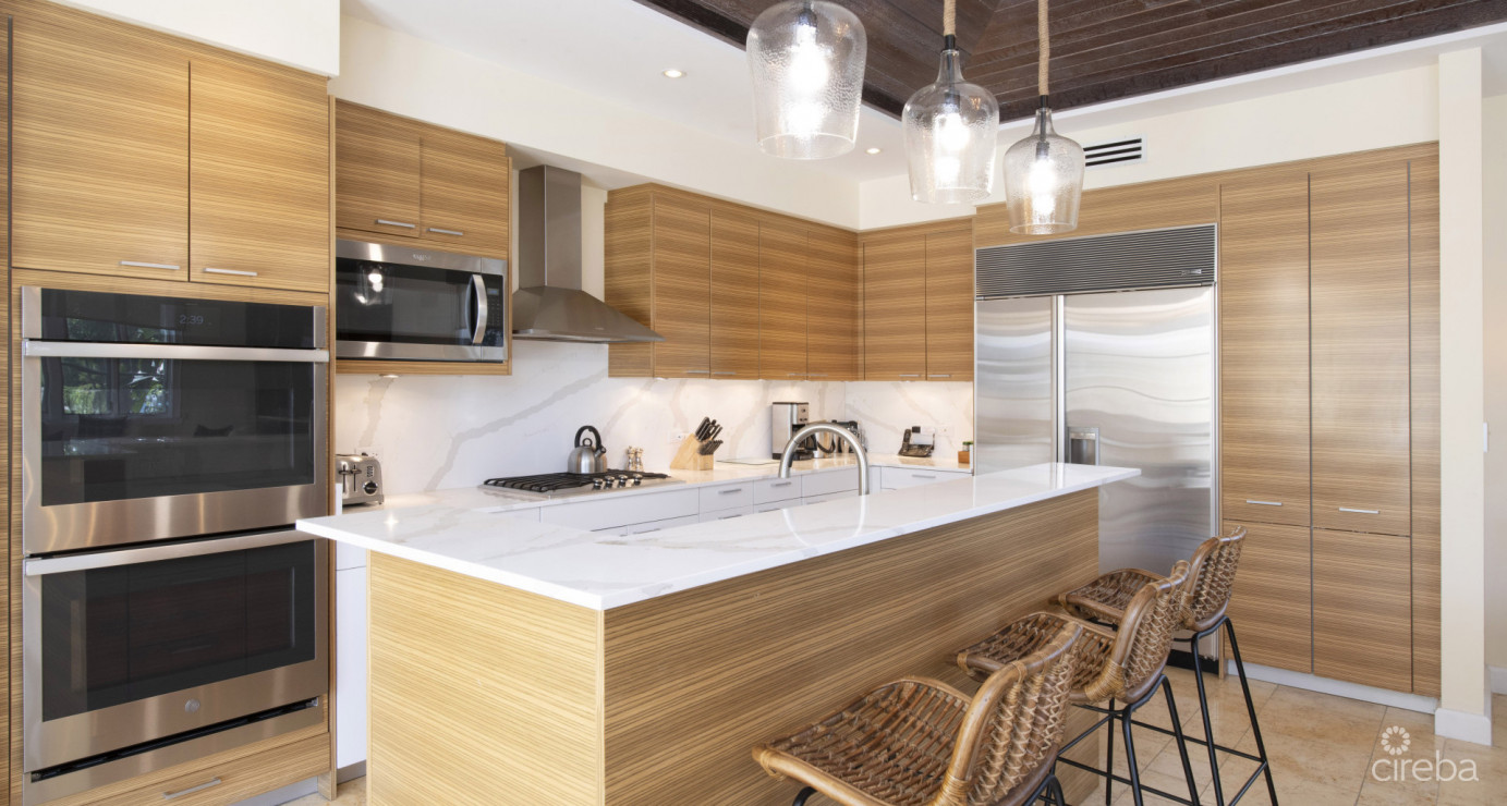 Ritz-exclusive Resorts Residence