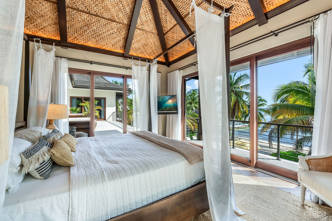 Kempa Kai, Beachfront Home