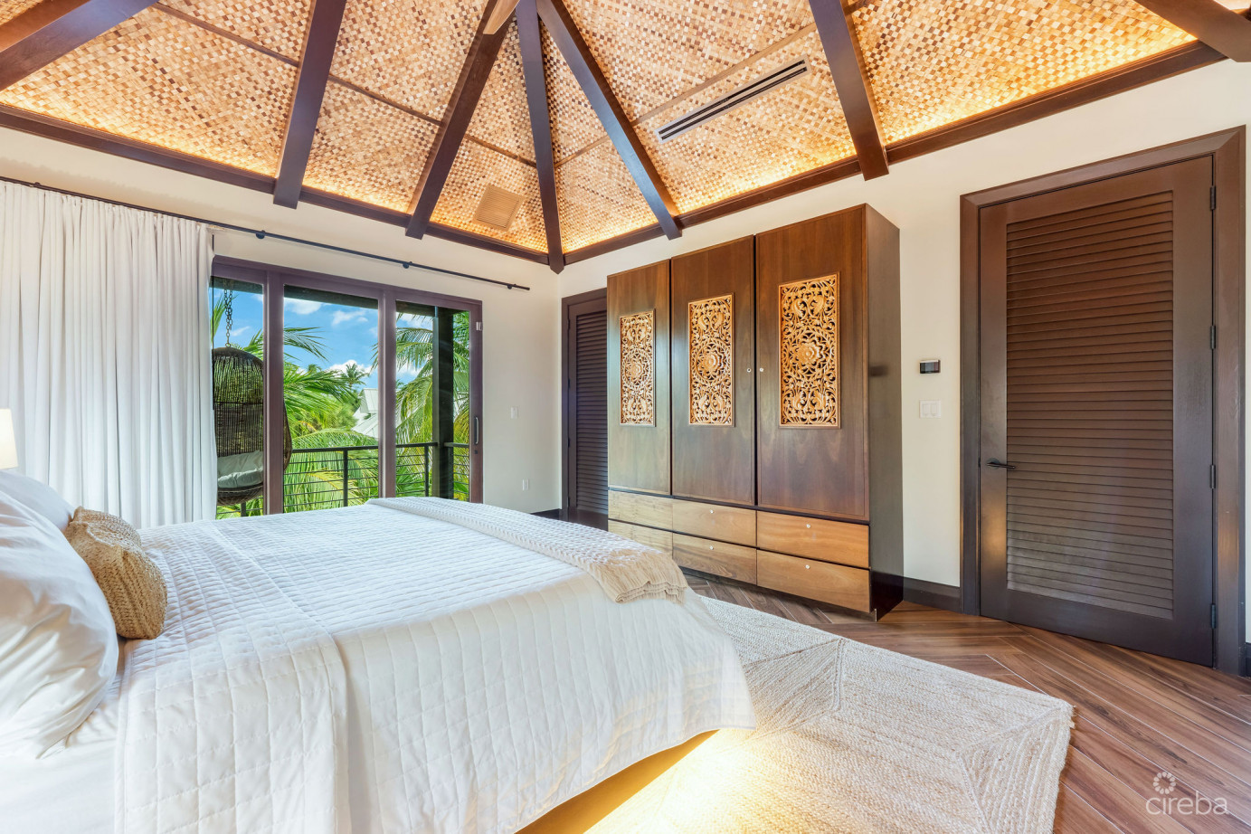 Kempa Kai, Beachfront Home