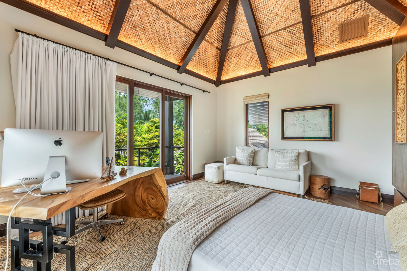 Kempa Kai, Beachfront Home