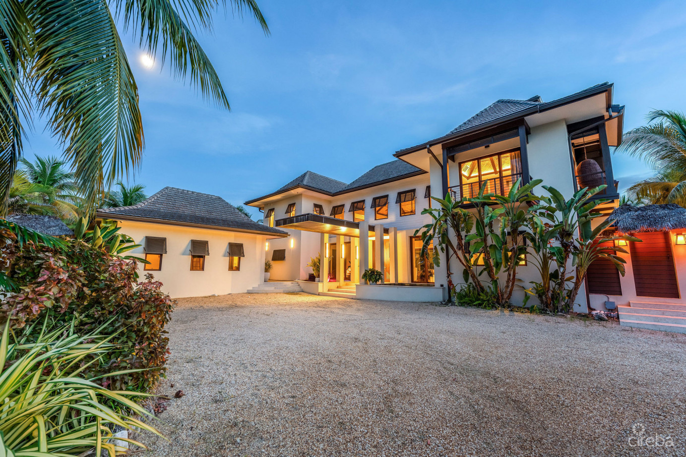 Kempa Kai, Beachfront Home